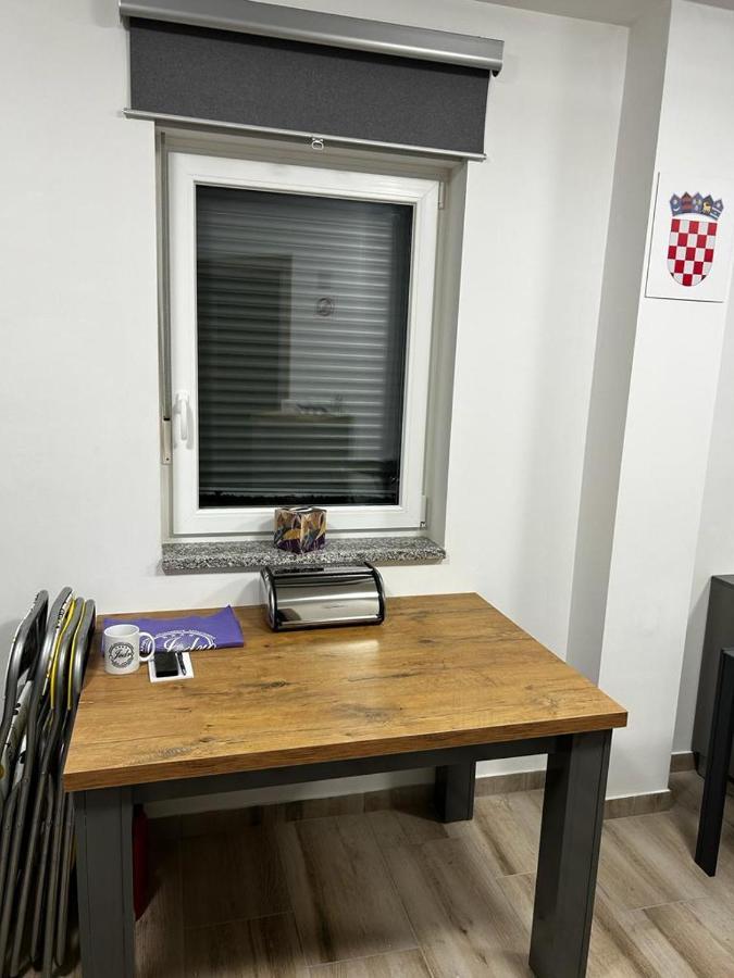 Apartmani Jedro Šilo Eksteriør bilde