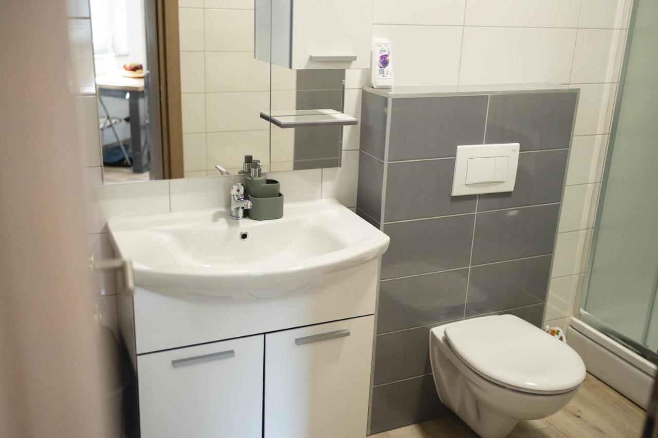 Apartmani Jedro Šilo Eksteriør bilde